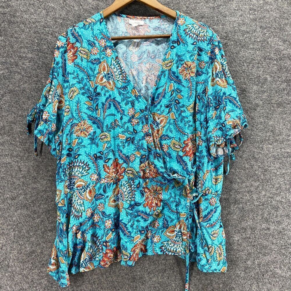 Maurices Blouse Women 4X Plus Blue Floral V-Neck Short Sleeve Tasseled Rayon